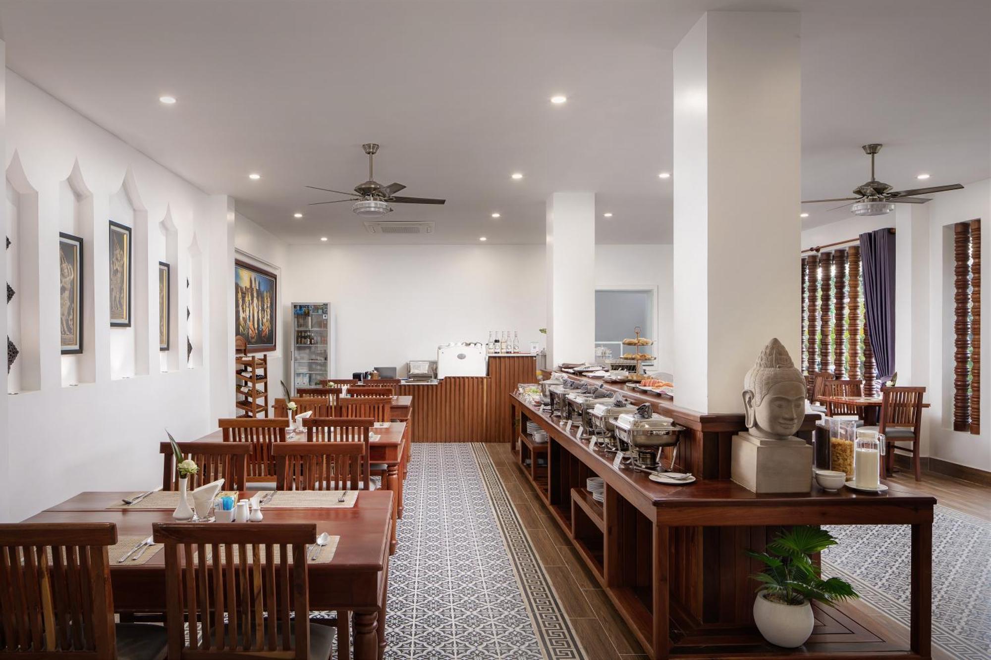 Two Seasons Siem Reap Hotel Εξωτερικό φωτογραφία Restaurant